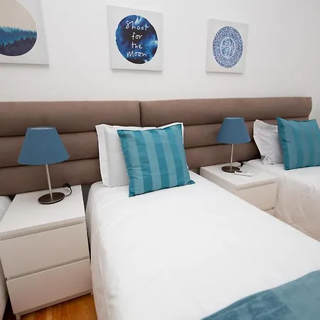Guest house Inn-chiado Boulevard 3*