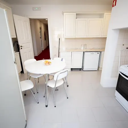 Inn-chiado Boulevard Guest house 3*