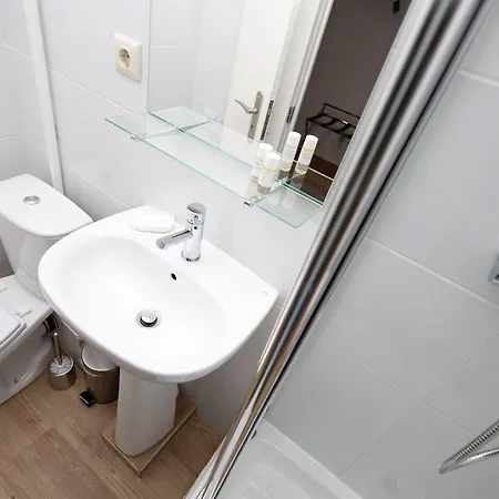 Inn-chiado Boulevard Πανσιόν 3*